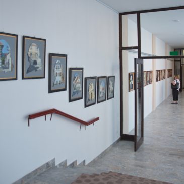 Grajski dvor – slikarska razstava Ljuba Kozica, člana Fotografskega društva Radovljica